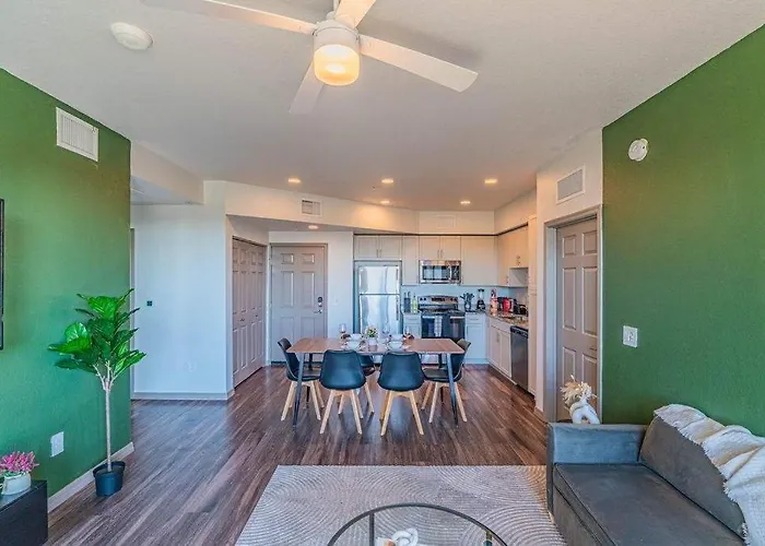Cozy Near Stadium With Balcony-pool-gym-parking Apartment *